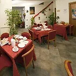 Bed & Breakfast Adelphi & Breakfast