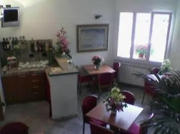Adelphi Room&breakfast 3*