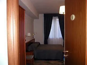 Couette-café Adelphi & Breakfast 3*