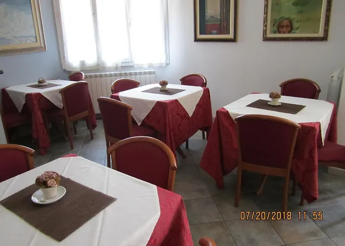 Adelphi & Breakfast Couette-café 3*