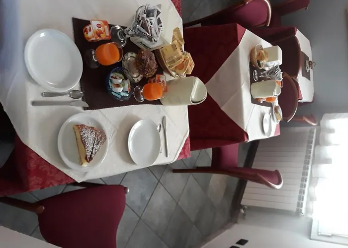 Couette-café Adelphi & Breakfast 3*